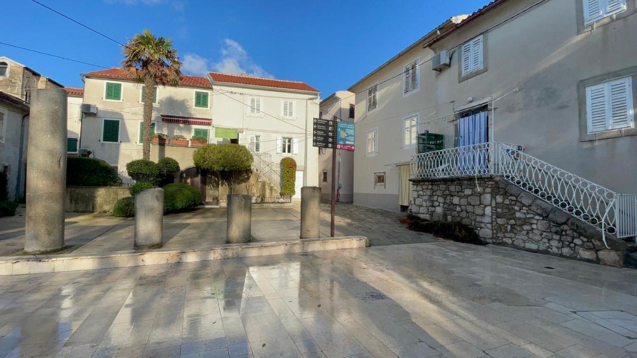 Casa Di Nives Lejlighed Krk Town Eksteriør billede