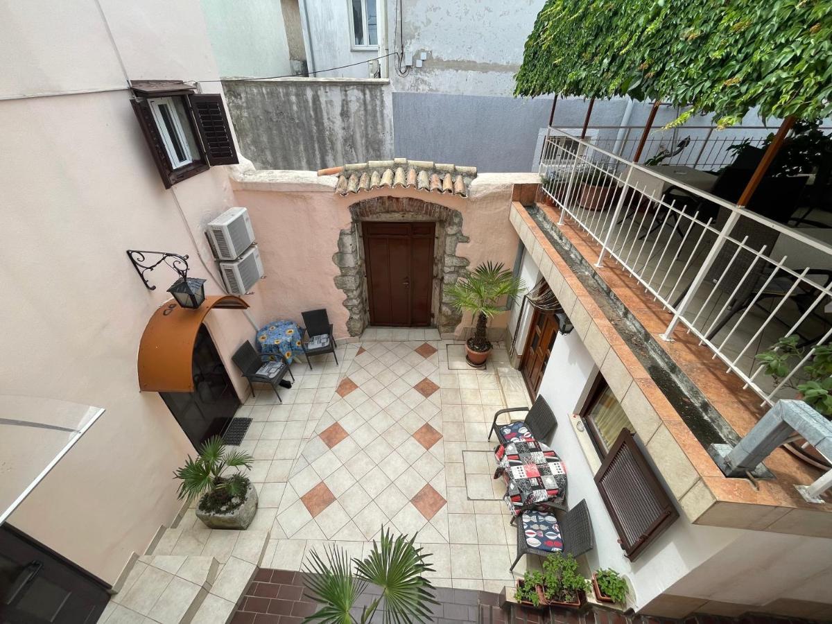 Casa Di Nives Lejlighed Krk Town Eksteriør billede
