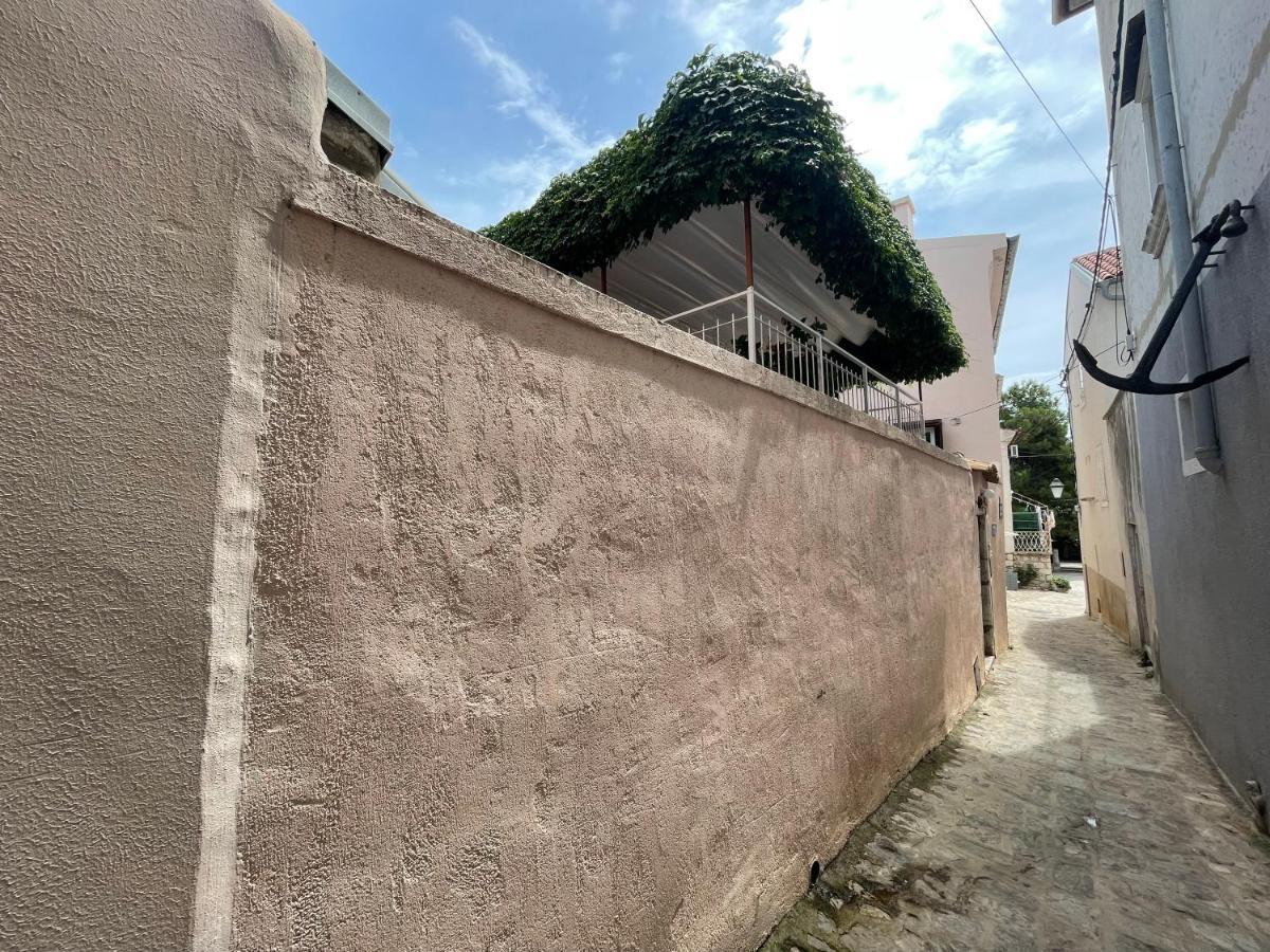 Casa Di Nives Lejlighed Krk Town Eksteriør billede